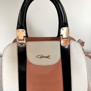 Cute handbag by Axel